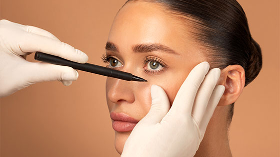 Blépharoplastie : convalescence au fil des semaines et des mois